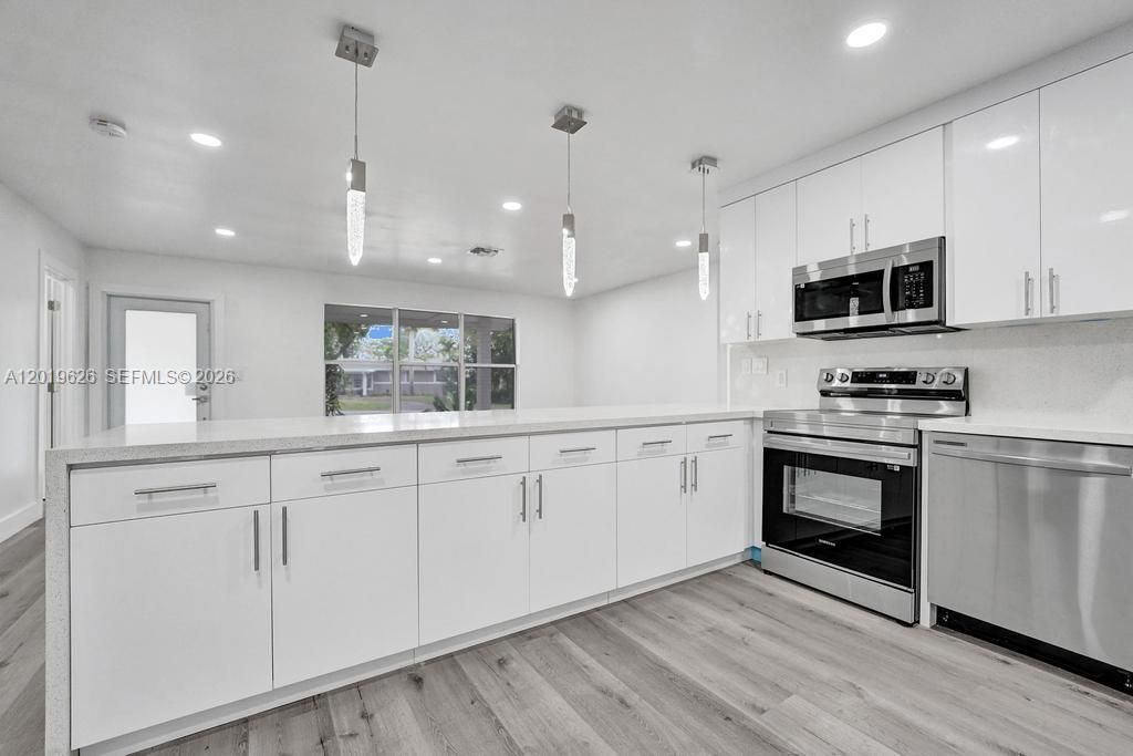 En Venta: $660,000 (3 camas, 2 baños, 1454 Pies cuadrados)