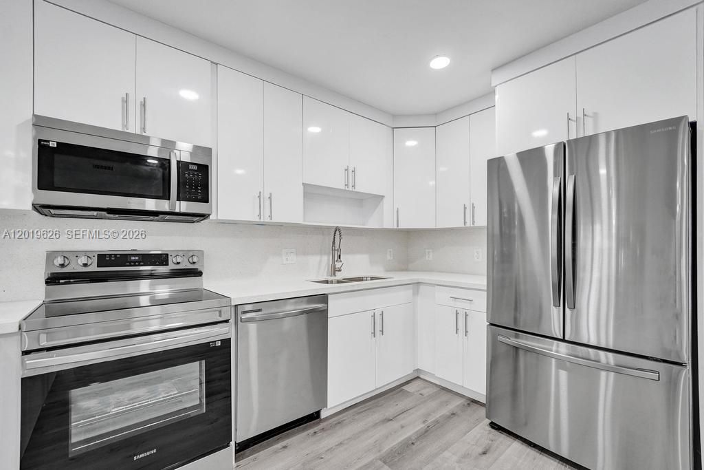 En Venta: $660,000 (3 camas, 2 baños, 1454 Pies cuadrados)