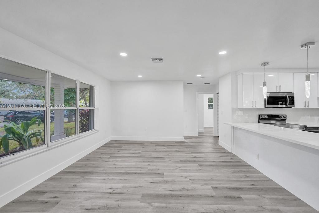 En Venta: $660,000 (3 camas, 2 baños, 1454 Pies cuadrados)