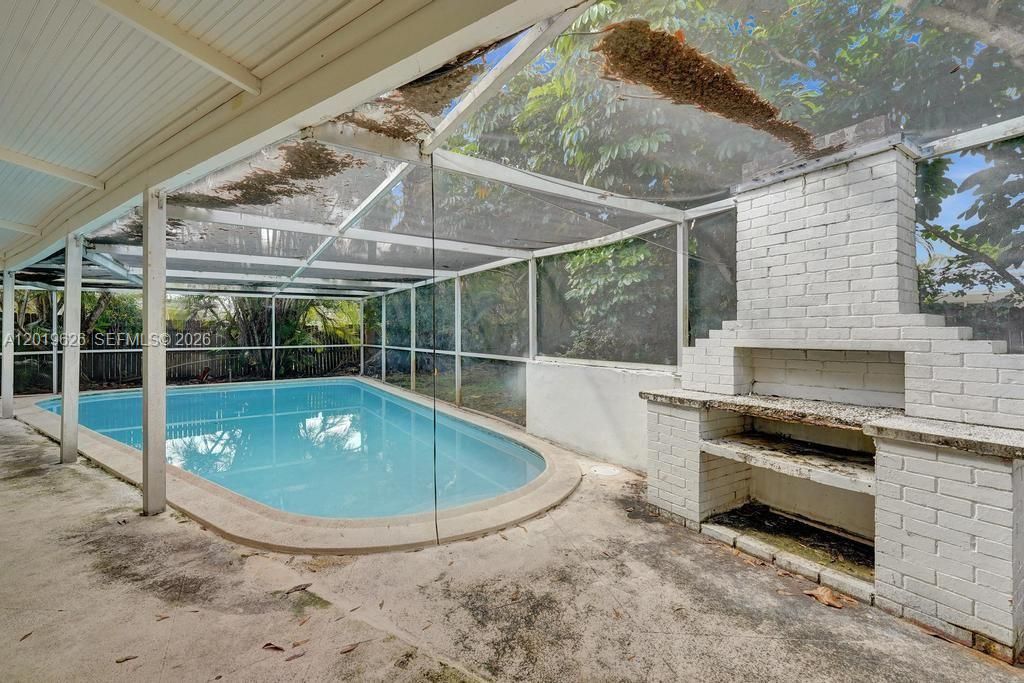 En Venta: $660,000 (3 camas, 2 baños, 1454 Pies cuadrados)