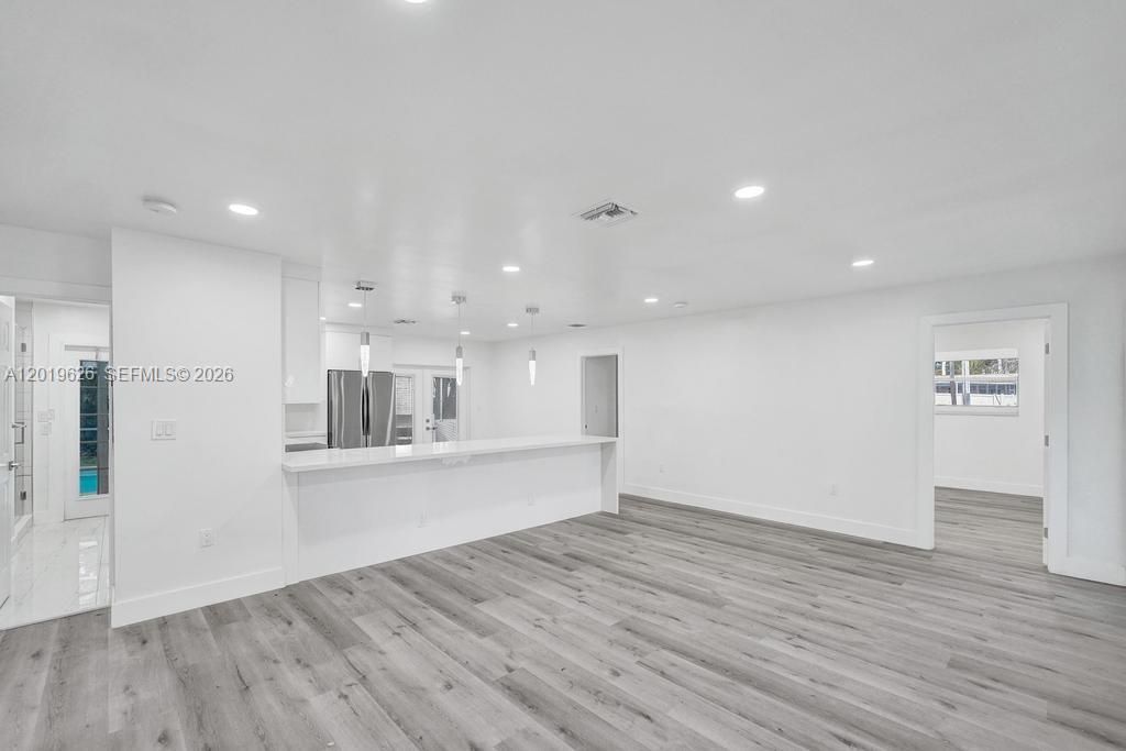 En Venta: $660,000 (3 camas, 2 baños, 1454 Pies cuadrados)