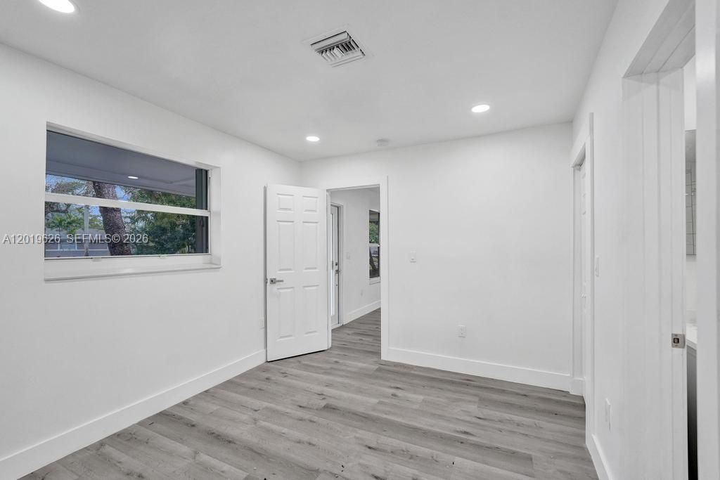 En Venta: $660,000 (3 camas, 2 baños, 1454 Pies cuadrados)