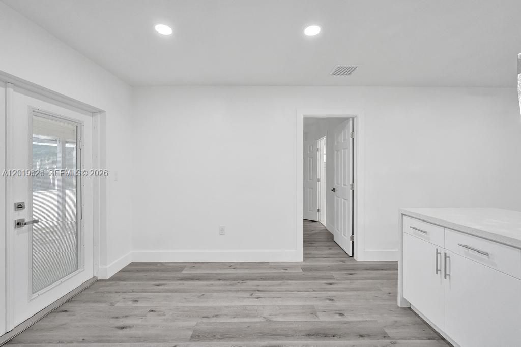 En Venta: $660,000 (3 camas, 2 baños, 1454 Pies cuadrados)