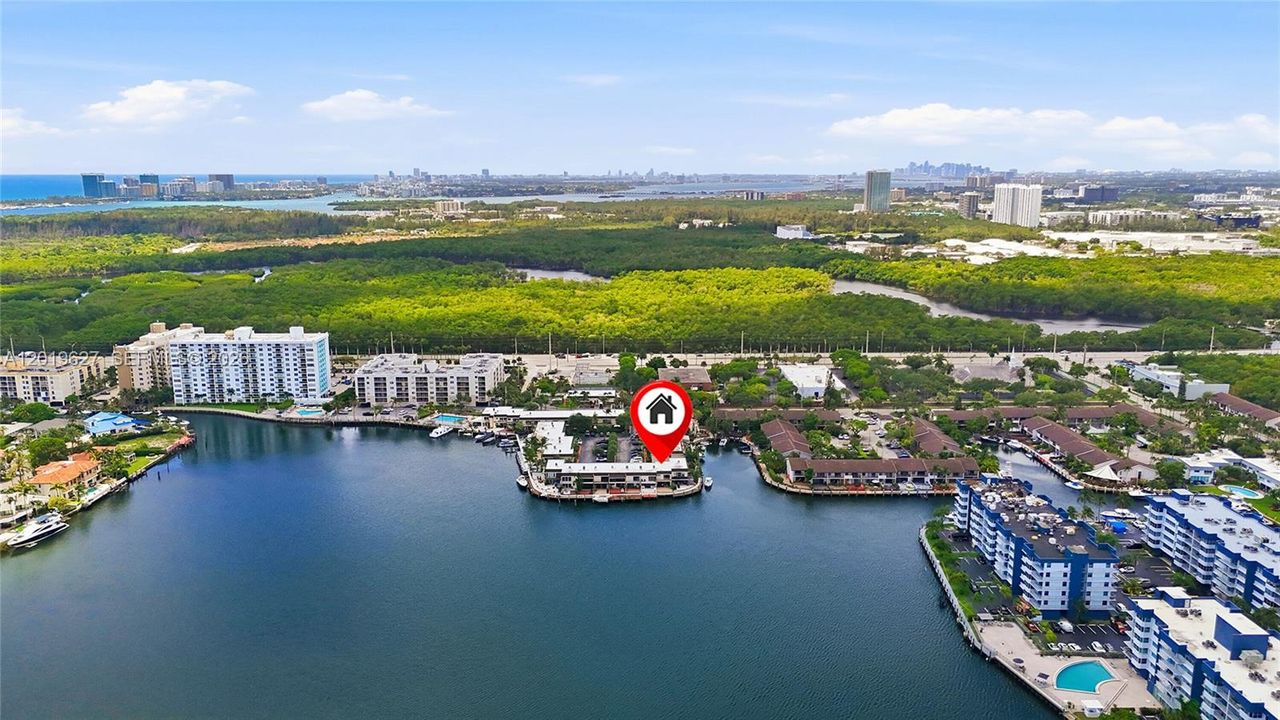 На продажу: $795,000 (2 спален, 3 ванн, 1550 Квадратных фут)