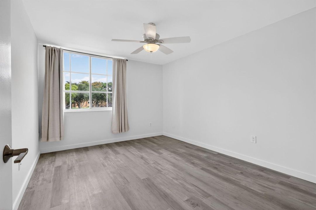 25-web-or-mls-F14A3079