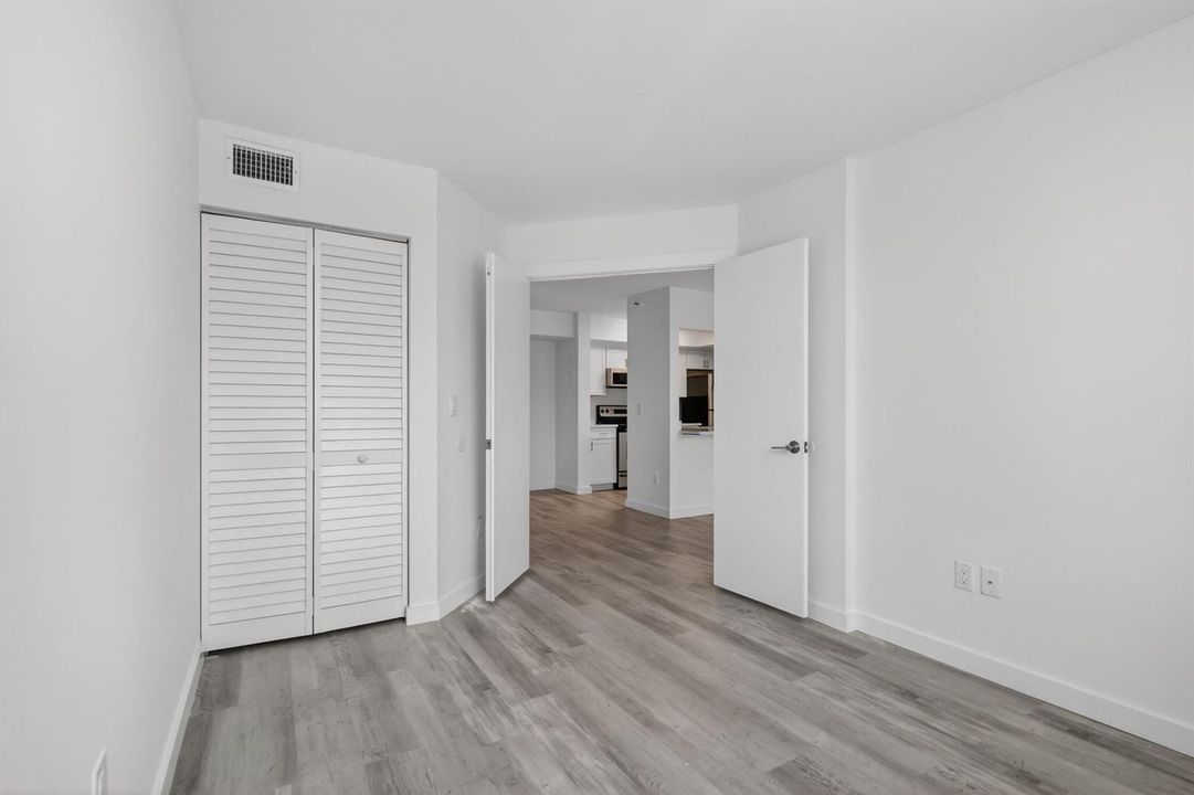 19-web-or-mls-F14A3050