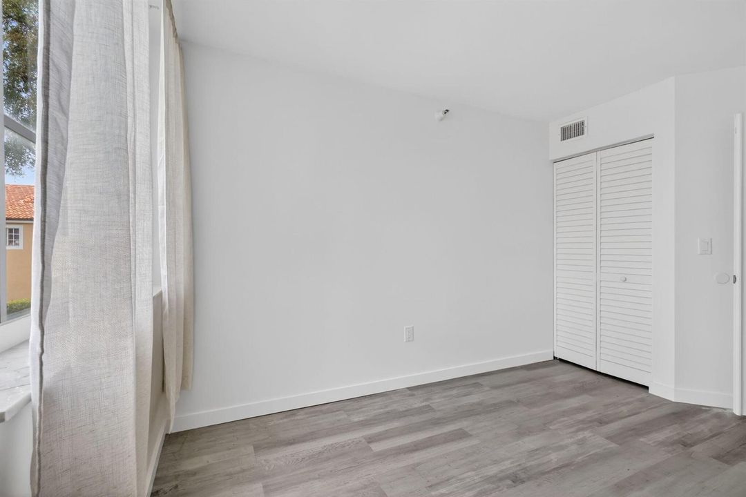 18-web-or-mls-F14A3044