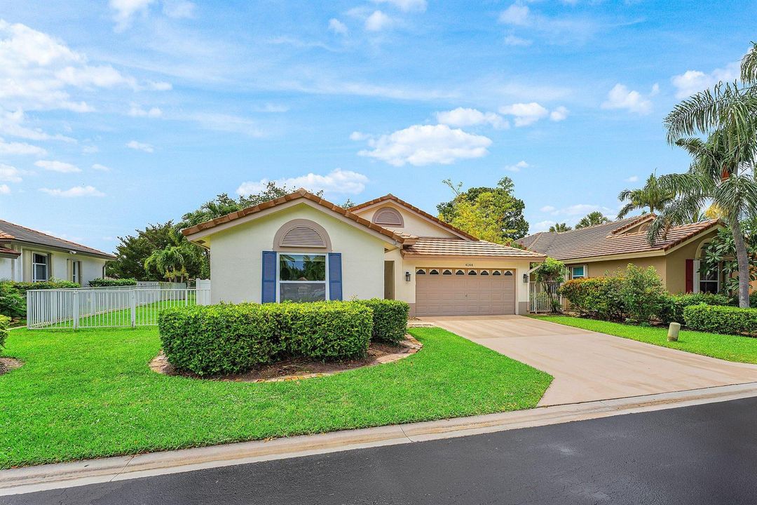 002-4144ManorForestTrail-BoyntonBeach-FL
