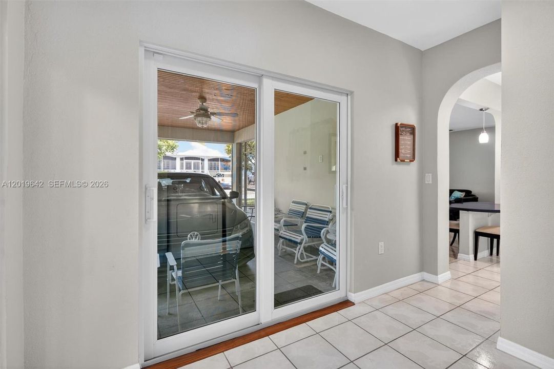 En Venta: $599,000 (0.13 acres)