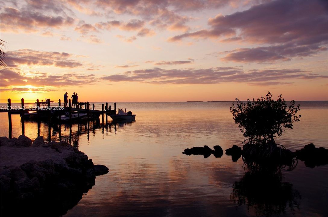 Pick your sunrise and coffee spot at near by Snappers or Harry Harris