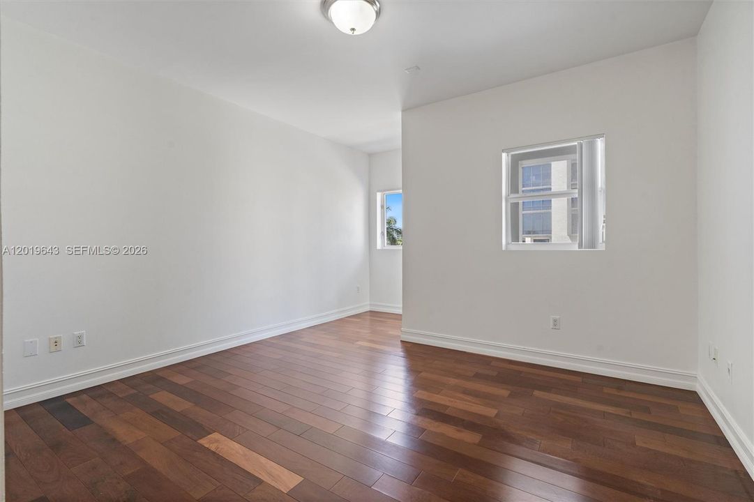 For Rent: $7,500 (3 beds, 3 baths, 2525 Square Feet)