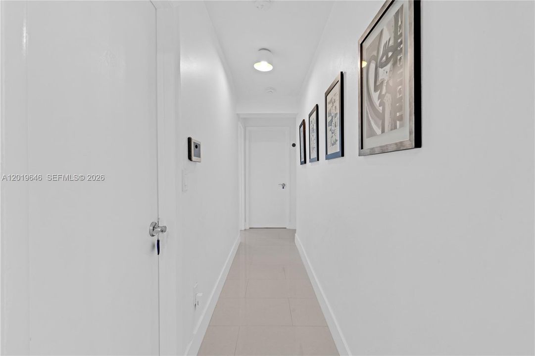 В аренду: $10,500 (3 спален, 2 ванн, 2104 Квадратных фут)