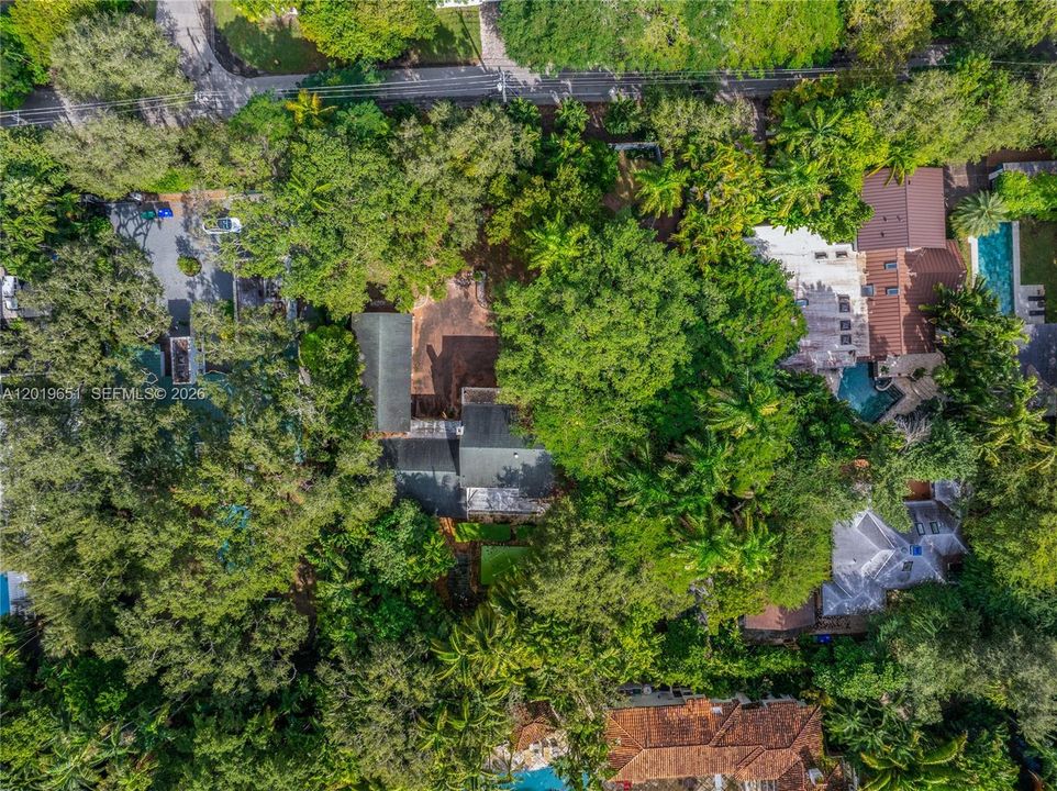 For Sale: $10,900,000 (7 beds, 7 baths, 3798 Square Feet)