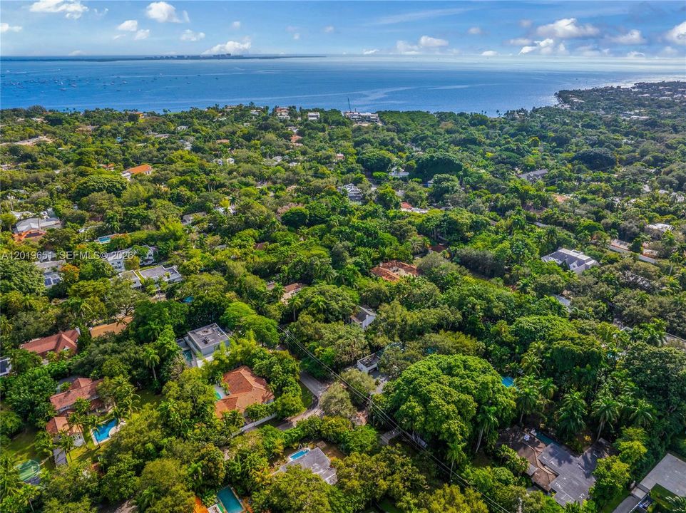 For Sale: $10,900,000 (7 beds, 7 baths, 3798 Square Feet)