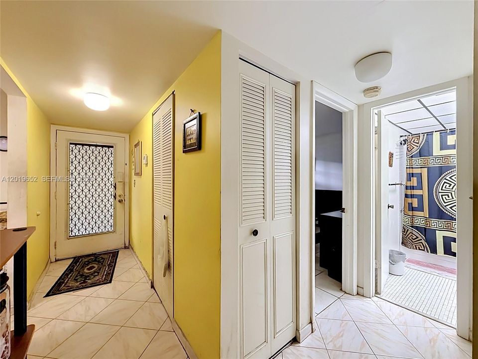 En Venta: $110,000 (2 camas, 2 baños, 960 Pies cuadrados)
