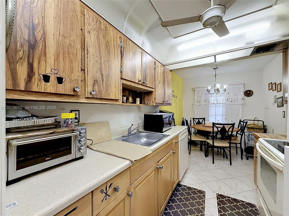 En Venta: $110,000 (2 camas, 2 baños, 960 Pies cuadrados)