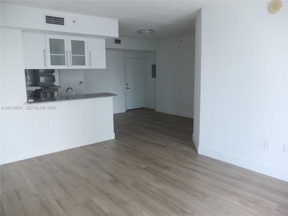 En Venta: $325,000 (1 camas, 1 baños, 734 Pies cuadrados)