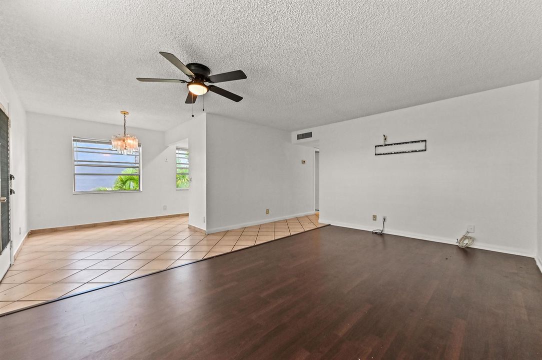 07 Living room 02