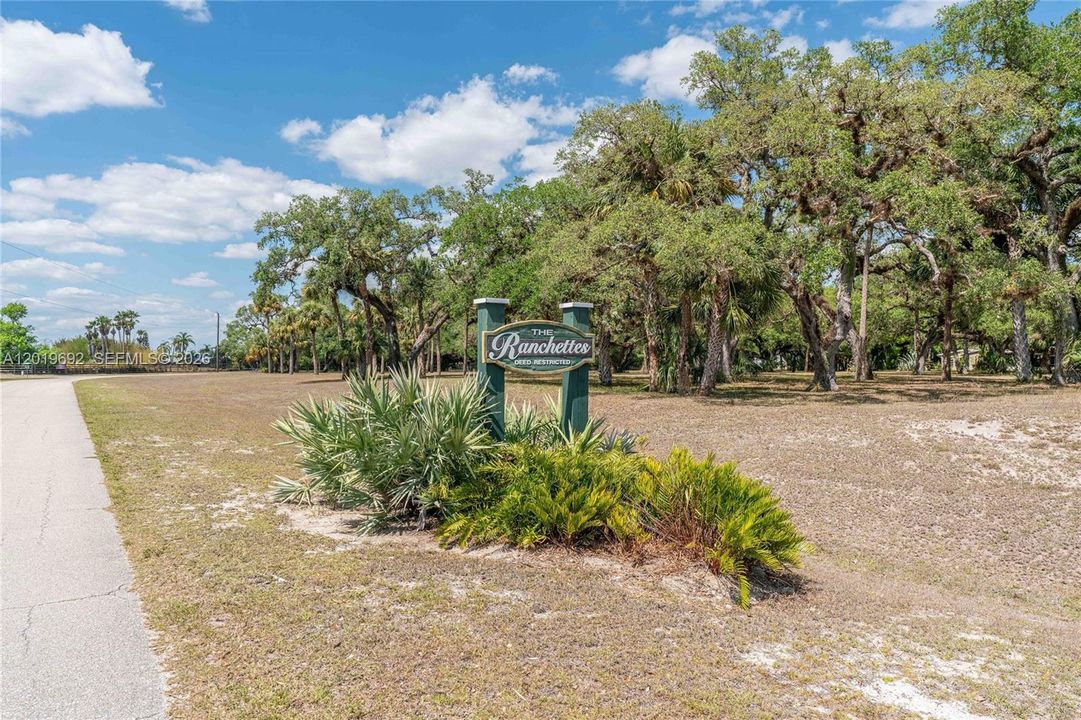 En Venta: $350,000 (2.53 acres)