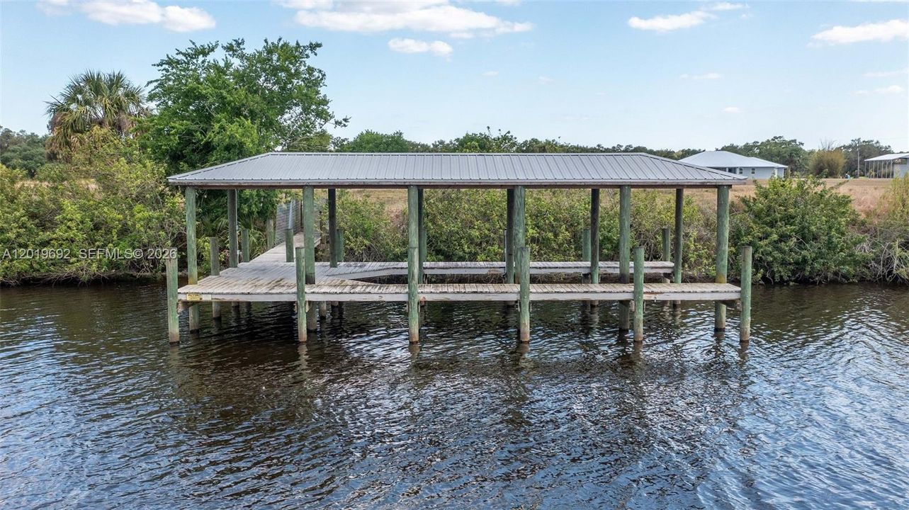 En Venta: $350,000 (2.53 acres)