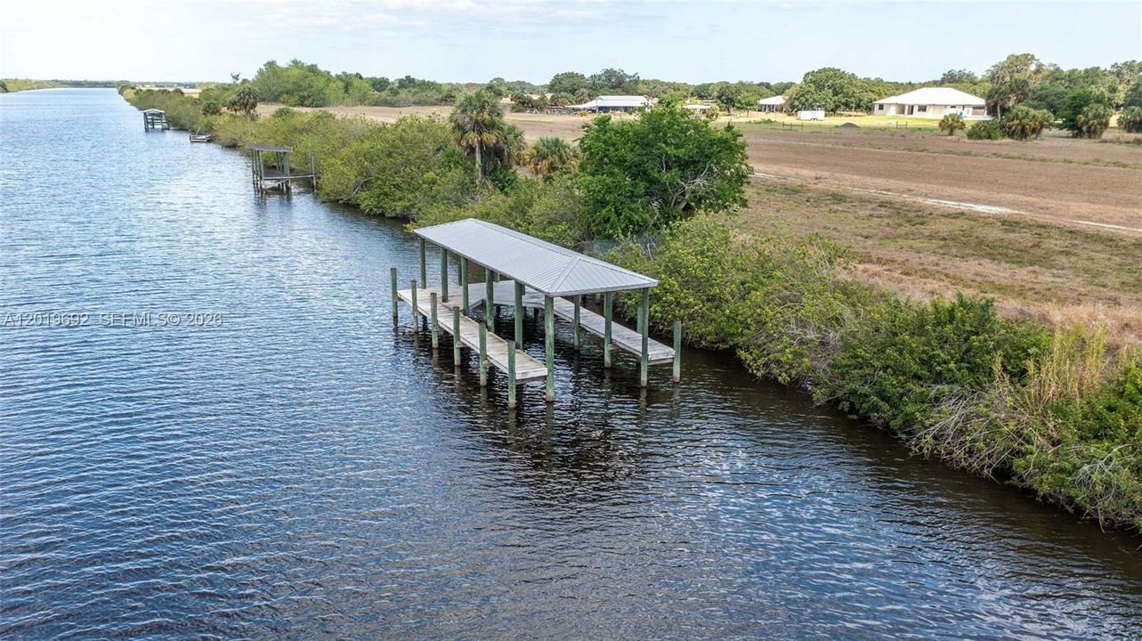 En Venta: $350,000 (2.53 acres)