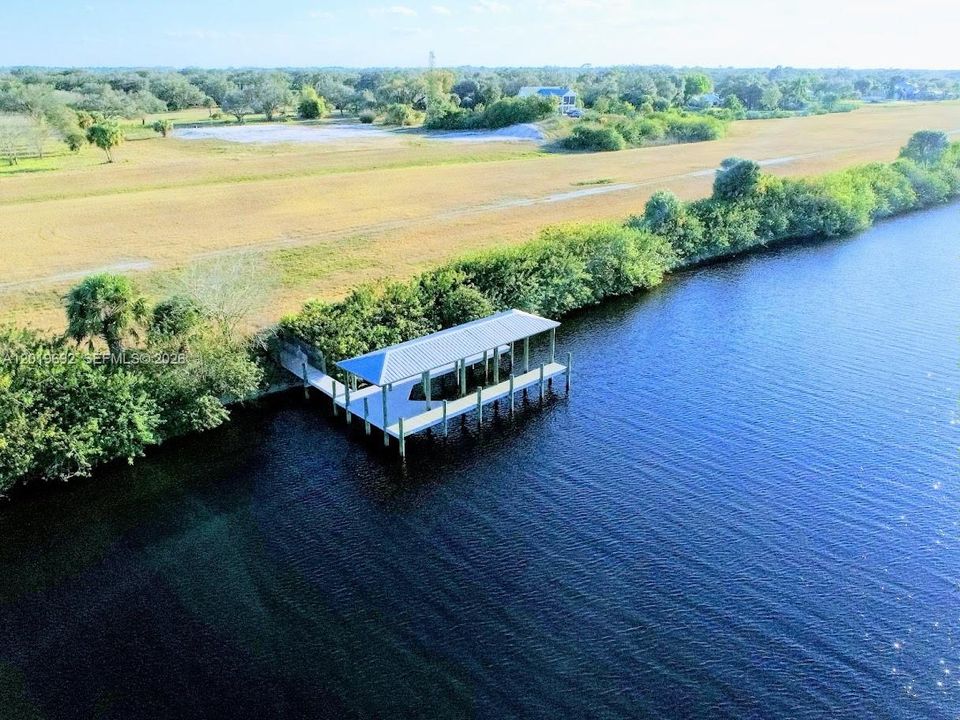 En Venta: $350,000 (2.53 acres)