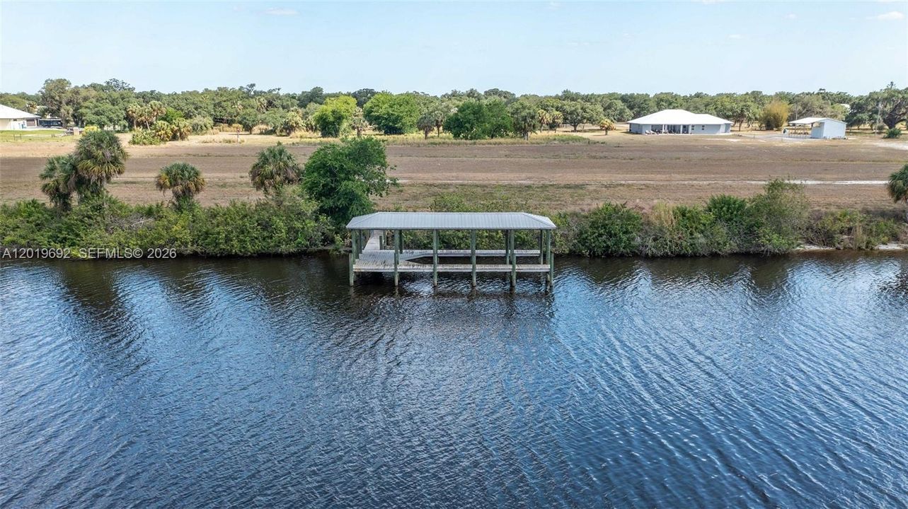 En Venta: $350,000 (2.53 acres)