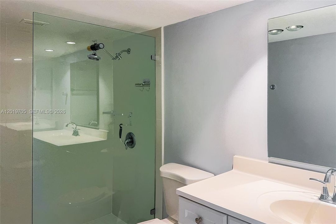 En Renta: $2,000 (1 camas, 1 baños, 1168 Pies cuadrados)