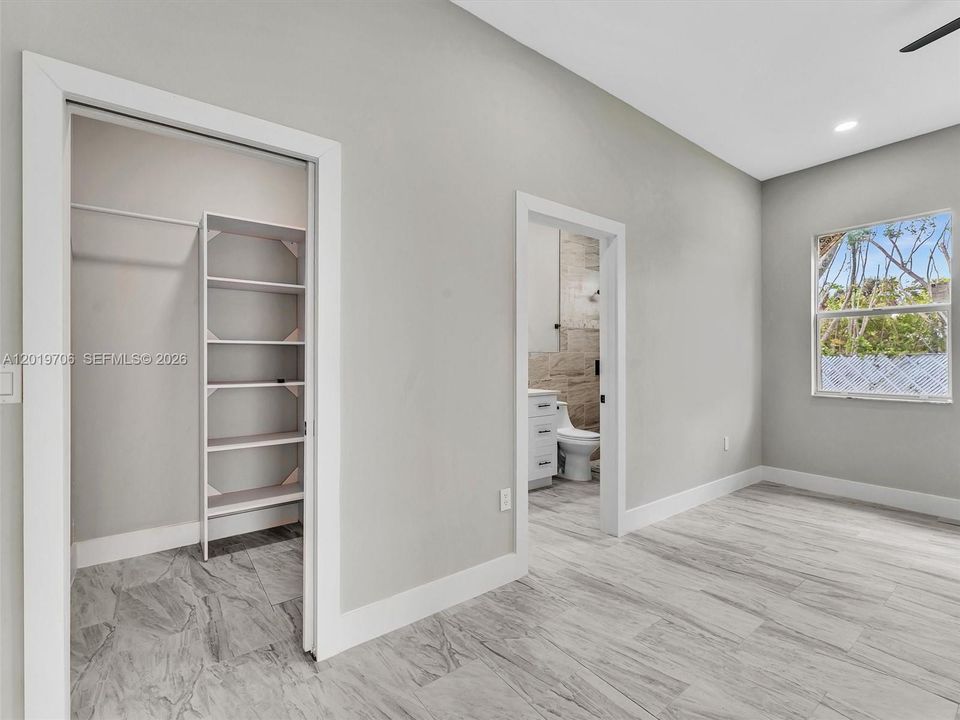 For Rent: $3,800 (5 beds, 3 baths, 1783 Square Feet)