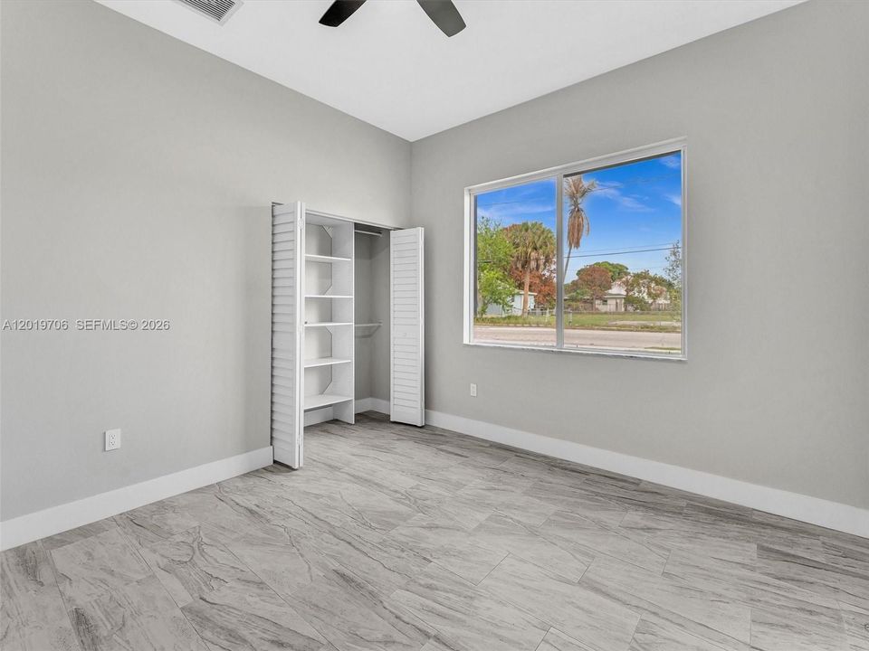 For Rent: $3,800 (5 beds, 3 baths, 1783 Square Feet)