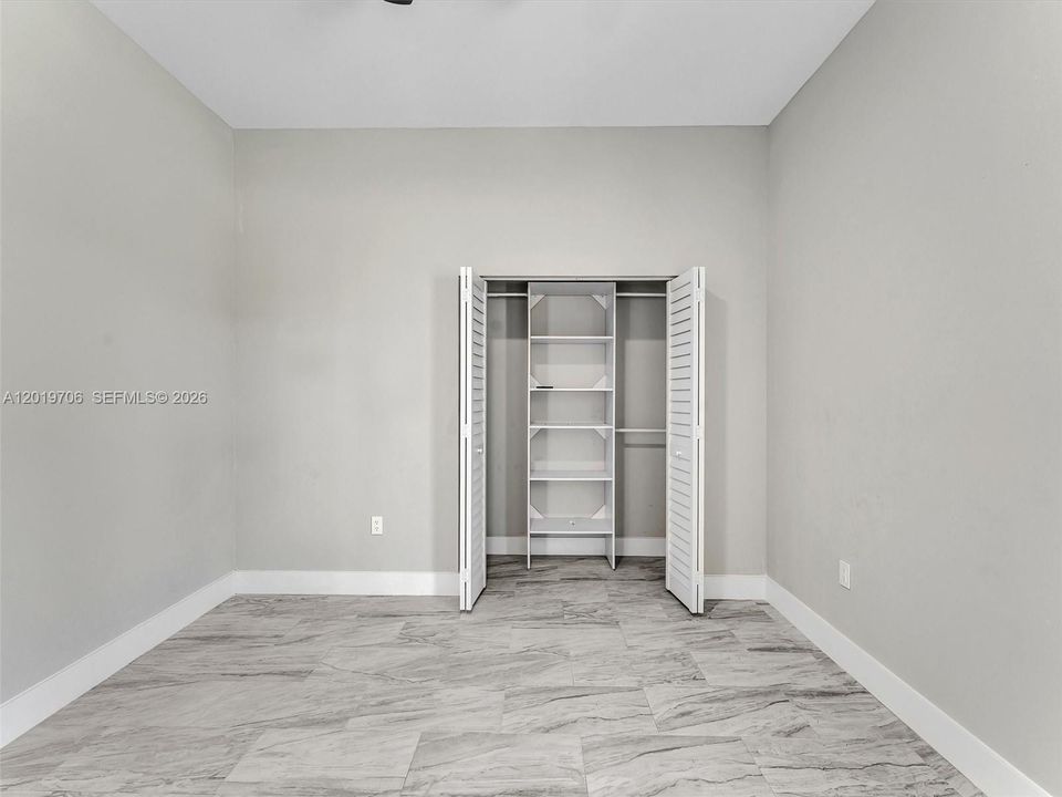For Rent: $3,800 (5 beds, 3 baths, 1783 Square Feet)
