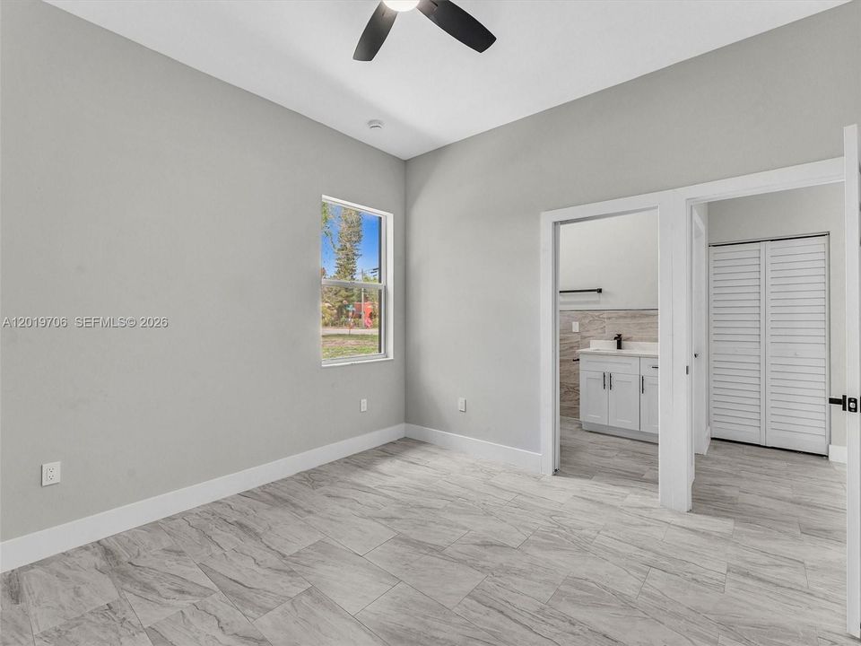 For Rent: $3,800 (5 beds, 3 baths, 1783 Square Feet)