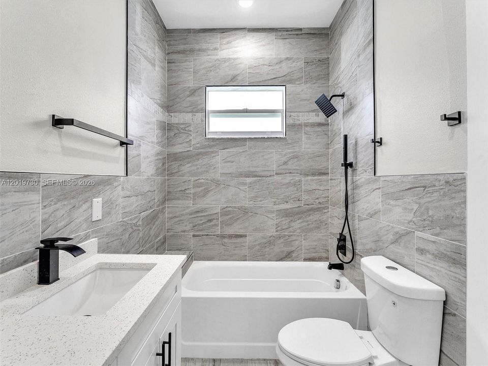 For Rent: $3,800 (5 beds, 3 baths, 1783 Square Feet)