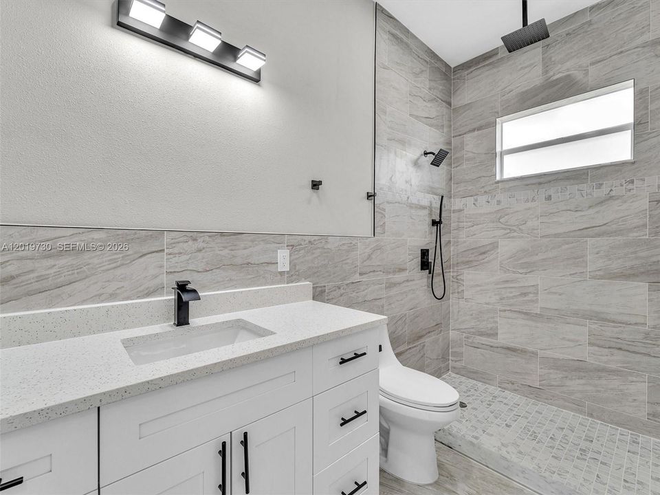 For Rent: $3,800 (5 beds, 3 baths, 1783 Square Feet)