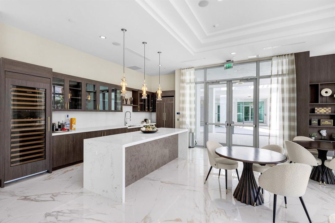 495 E Royal Palm Rd