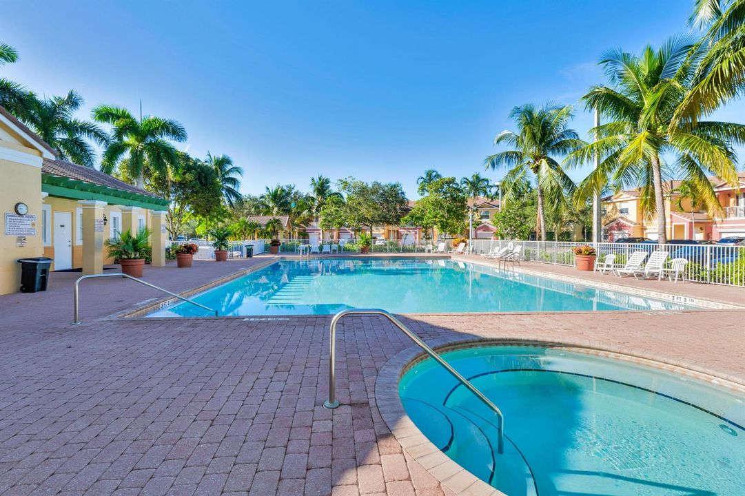 Victoria-Grove-Royal-Palm-Beach_EZP2448