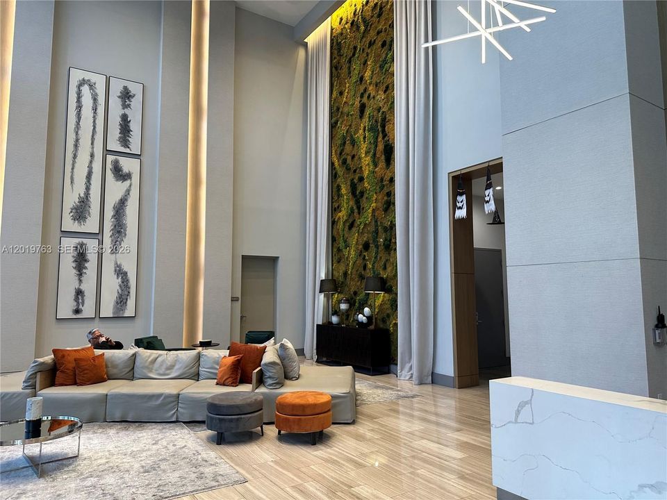 Active With Contract: $4,100 (2 beds, 2 baths, 1024 Square Feet)