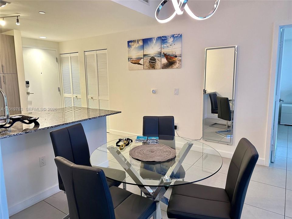 Active With Contract: $4,100 (2 beds, 2 baths, 1024 Square Feet)