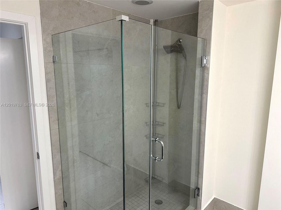 Active With Contract: $4,100 (2 beds, 2 baths, 1024 Square Feet)