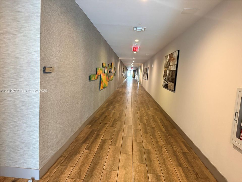 Active With Contract: $4,100 (2 beds, 2 baths, 1024 Square Feet)