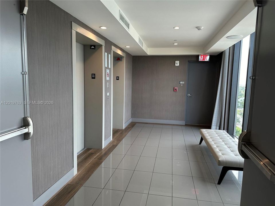 Active With Contract: $4,100 (2 beds, 2 baths, 1024 Square Feet)