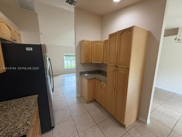 В аренду: $1,850 (3 спален, 2 ванн, 0 Квадратных фут)