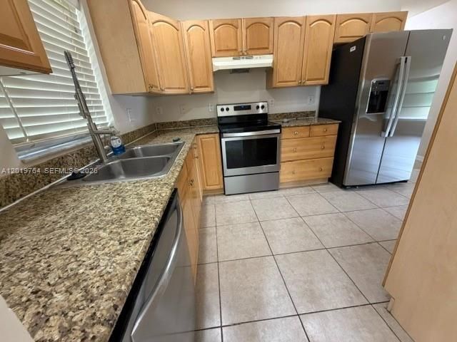 В аренду: $1,850 (3 спален, 2 ванн, 0 Квадратных фут)