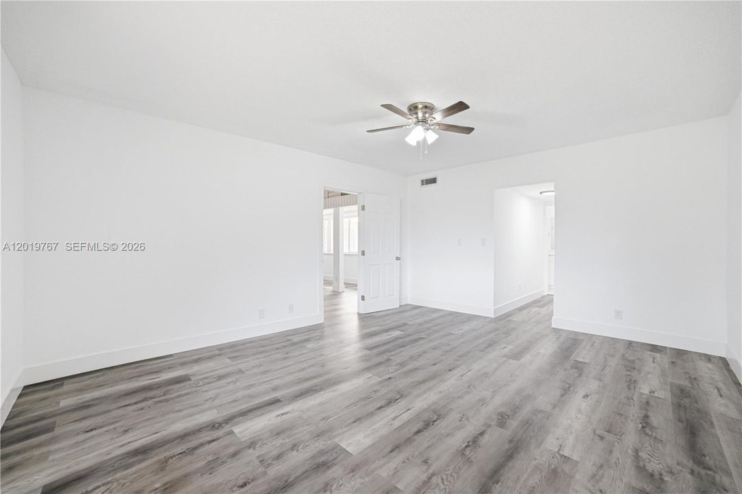 En Renta: $4,995 (5 camas, 3 baños, 2171 Pies cuadrados)
