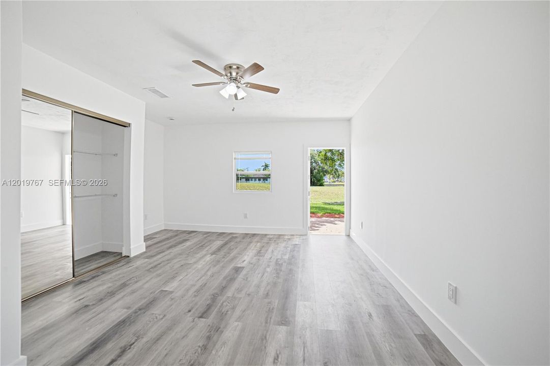 En Renta: $4,995 (5 camas, 3 baños, 2171 Pies cuadrados)
