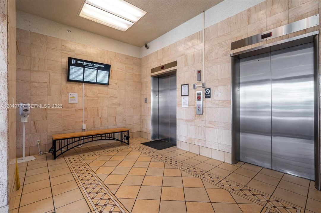 Active With Contract: $1,600 (0 beds, 1 baths, 474 Square Feet)