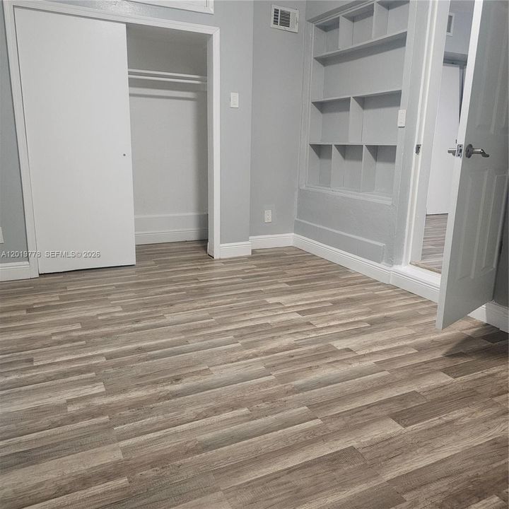 En Renta: $2,550 (2 camas, 1 baños, 3078 Pies cuadrados)