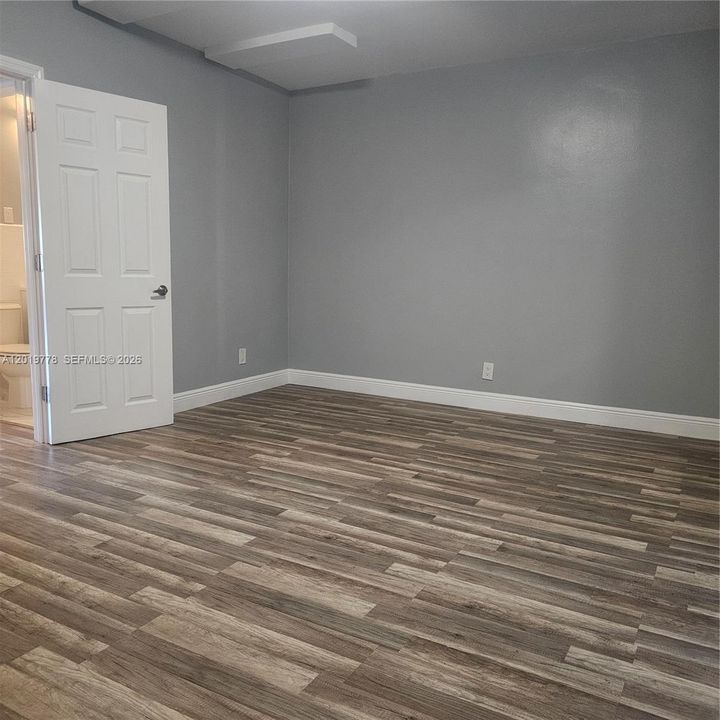 En Renta: $2,550 (2 camas, 1 baños, 3078 Pies cuadrados)