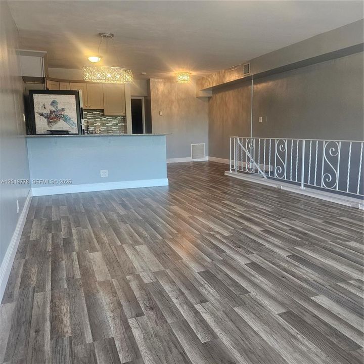 En Renta: $2,550 (2 camas, 1 baños, 3078 Pies cuadrados)