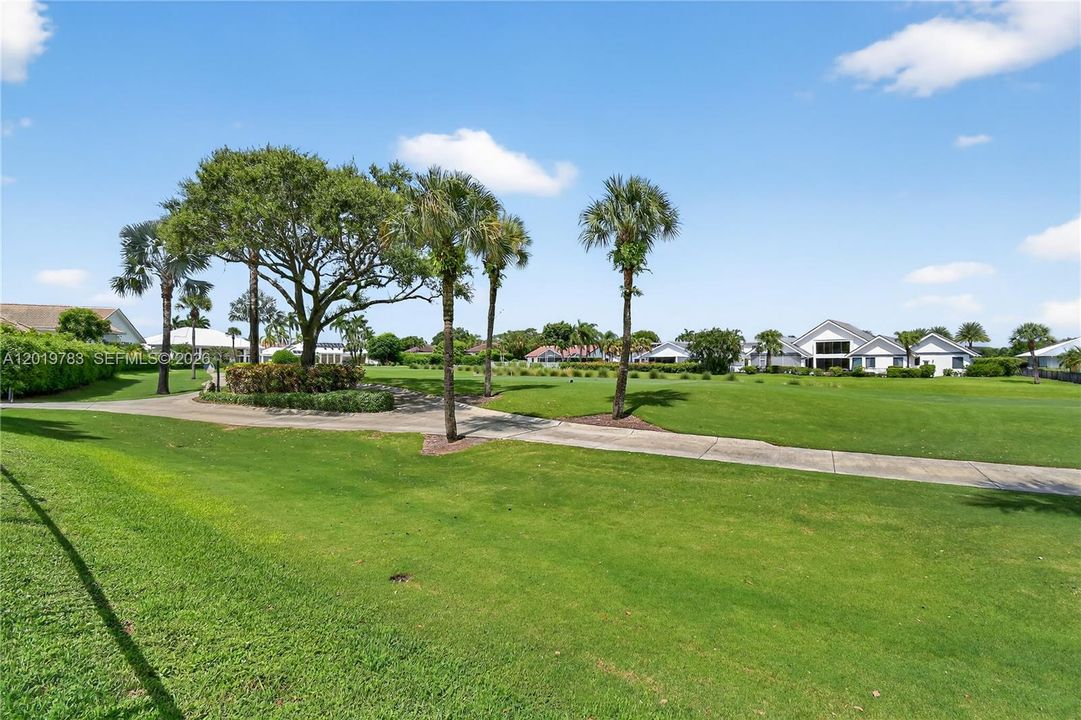 For Sale: $3,500,000 (4 beds, 5 baths, 3947 Square Feet)